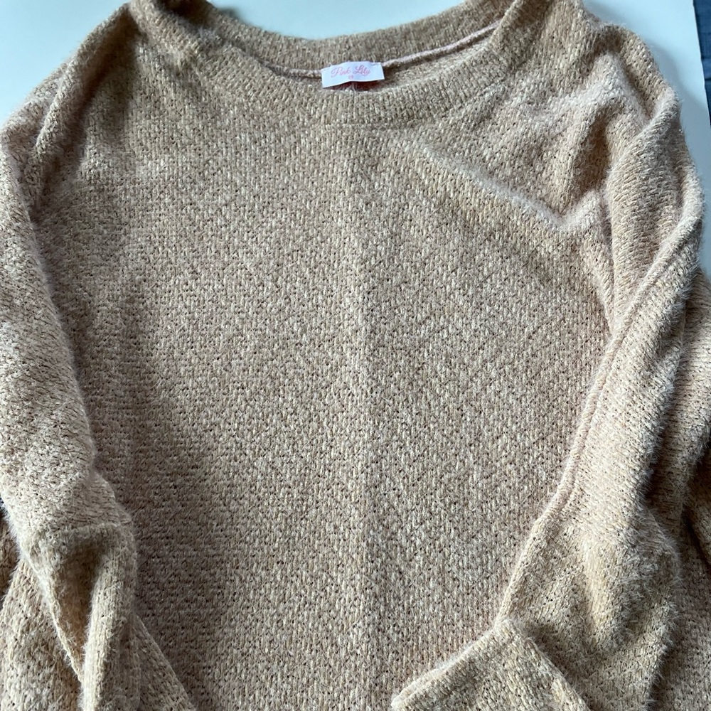 Peach color Pink Lily sweater, Womens size medium